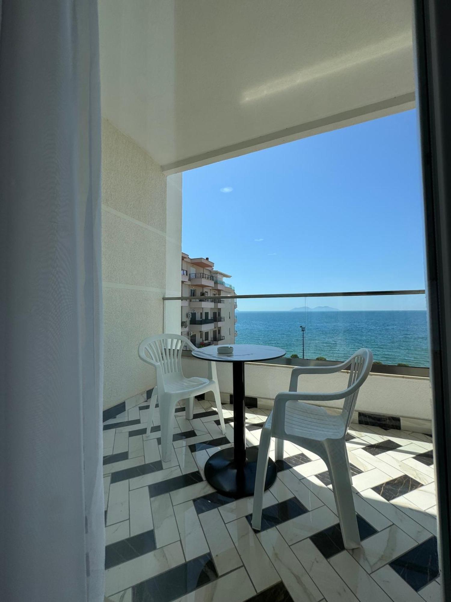 Hotel Britania Vlorë Chambre photo