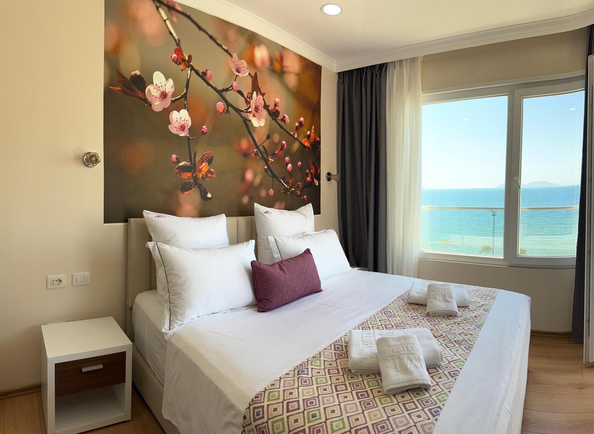 Hotel Britania Vlorë Chambre photo