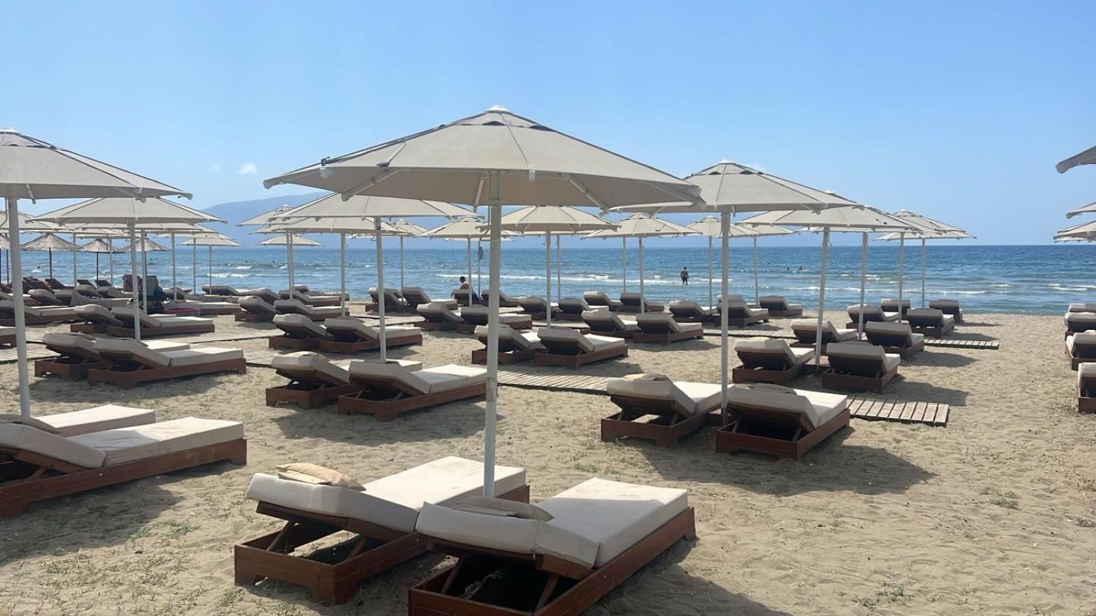 Hotel Britania Vlorë Extérieur photo