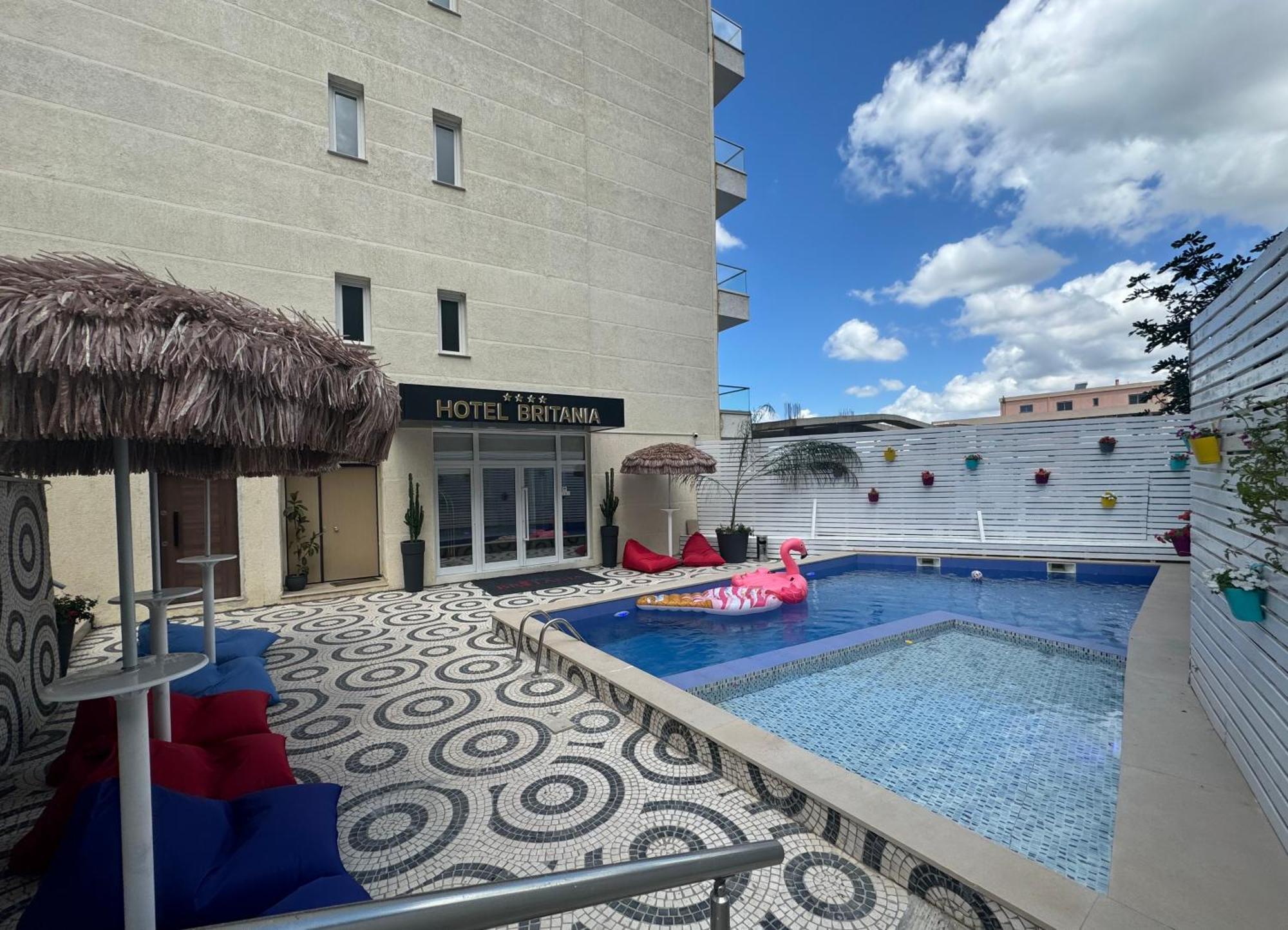Hotel Britania Vlorë Extérieur photo