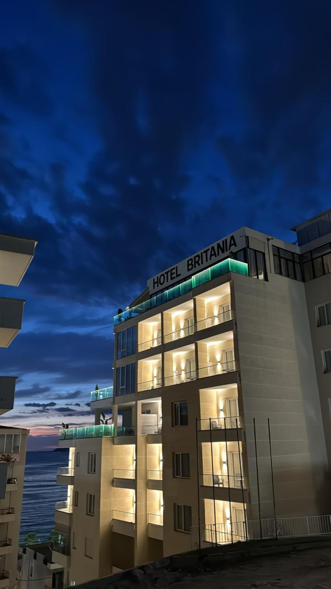 Hotel Britania Vlorë Extérieur photo